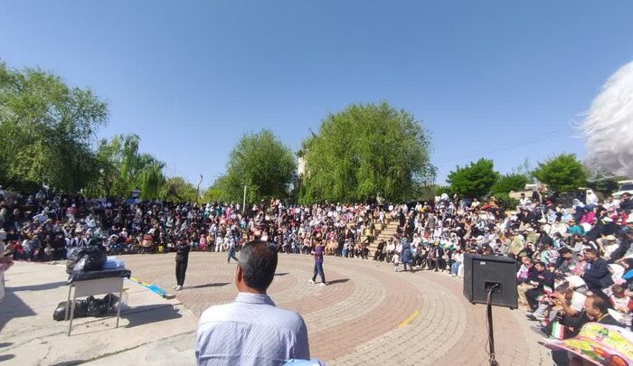 برگزاری همایش پیاده‌روی خانوادگی و دانش‌آموزی در مراغه