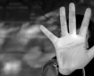 تجاوز به دختر جوان با بیسیم و اسلحه / متهم هیچگونه ارتباطی با پلیس نداشت
