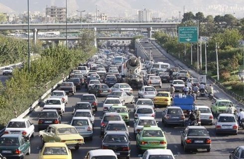 ترافیک سنگین در مسیرهای پرتردد پایتخت
