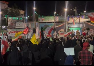 حضور پرشور خرم‌آبادی‌ها در اجتماع پارک چهارباغ