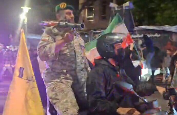 حضور یگان تکاوری لشکر ۳۱ عاشورا در اجتماع شبانه تبریزی‌ها