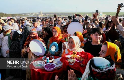 رضاقلیزاده: نمایش فرهنگ‌های سنتی با محوریت ایثار سرمایه اجتماعی است