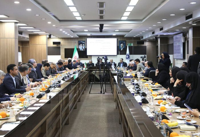 ضرورت تشکیل قرارگاه مشترک برای مدیریت اقتصاد در شرایط ویژه