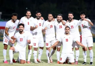طرح جالب دیوارنگار میدان انقلاب همزمان با بدرقه تیم ملی به جام جهانی+ عکس