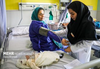 عملکرد ماماها باید در تاریخ نظام سلامت کشور ثبت شود