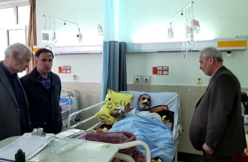 عیادت مدیرکل بنیاد شهید آذربایجان‌شرقی از جانباز ۵۰درصد بستری در تبریز