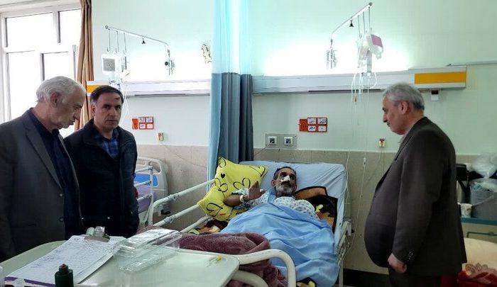 عیادت مدیرکل بنیاد شهید آذربایجان‌شرقی از جانباز ۵۰درصد بستری در تبریز