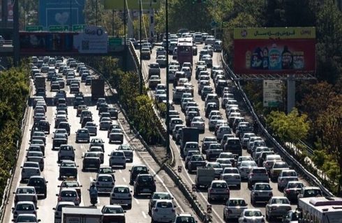 وضعیت ترافیک معابر و بزرگراه های شهر تهران / ترافیک سنگین در این معابر گزارش شد