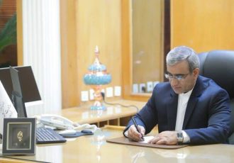 کارگران ایرانی در خط مقدم جهاد اقتصادی ایستاده‌اند