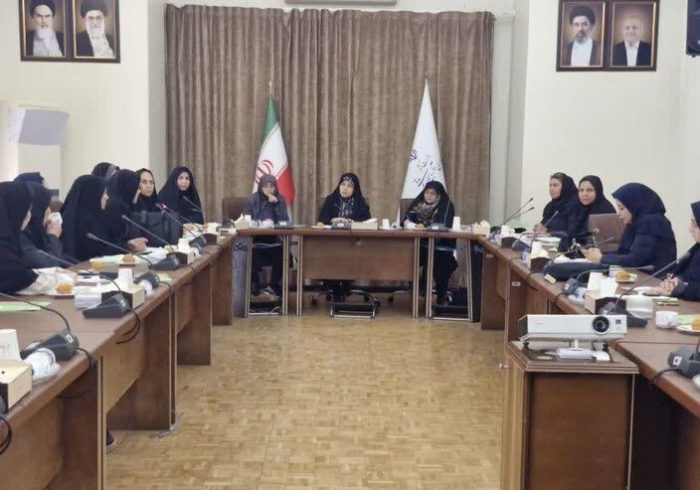 کارگروه دختران نوجوان و جوان برای تقویت هویت و خودباوری تشکیل شد