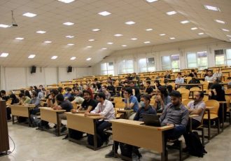 کلاس‌های تحصیلات تکمیلی دانشگاه تهران حضوری شد؛ کارشناسی همچنان مجازی