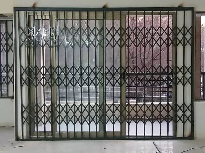 قیمت درب آکاردئونی؛ راهنمای کامل بررسی هزینه، عوامل مؤثر و جدول قیمت