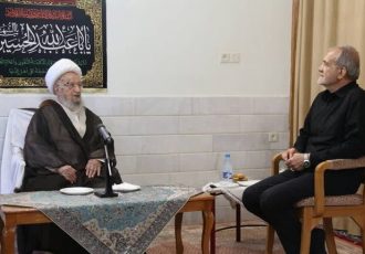 آیت الله مکام شیرازی:حفظ جایگاه رهبری و اقتدار دربرابر دشمن ضروری است