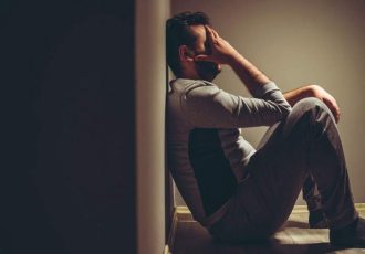احساس گناه چیست؟ بررسی کامل مفهوم، ریشه‌ها، پیامدها و راه‌های مدیریت آن