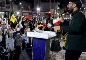 تجمع مردمی در بندر دیر در دفاع از انقلاب و رهبری تجمع مردمی در بندر دیر در دفاع از انقلاب و رهبری