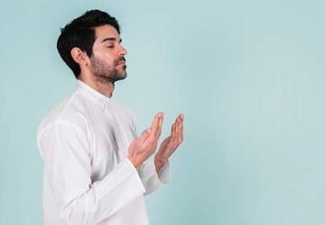 تنها ۵ دقیقه دعا به کاهش درد و اضطراب کمک می‌کند!
