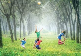 دروغ گفتن کودکان طبیعی است