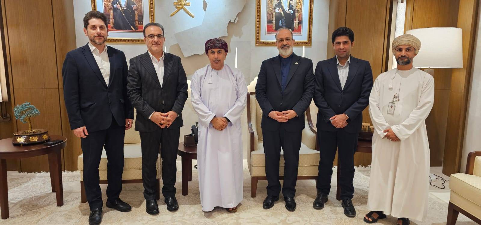 دیدار رئیس‌کل سازمان نظام پزشکی با وزیر بهداشت عمان، نقطه عطفی در دیپلماسی سلامت کشور است