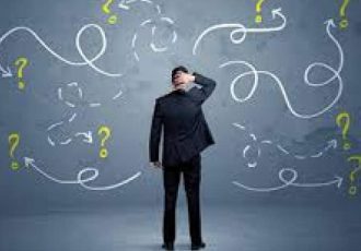 سه الگوی رفتاری کوچک برای اینکه کمتر از تصمیم‌هایت شاکی باشی