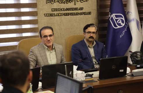 نشست هم‌اندیشی گروه‌های جهادی علوم پزشکی با ریاست دکتر محمد رئیس‌زاده برگزار شد