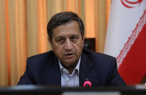 همتی: از شنبه تخصیص و تأمین ارز واردات افزایش خواهد داشت