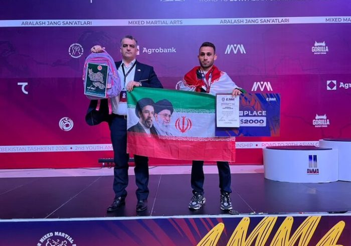 هم‌صدایی رزمی‌کار لردگانی با میناب؛ روی سکوی قهرمانی با دشمن می‌جنگم