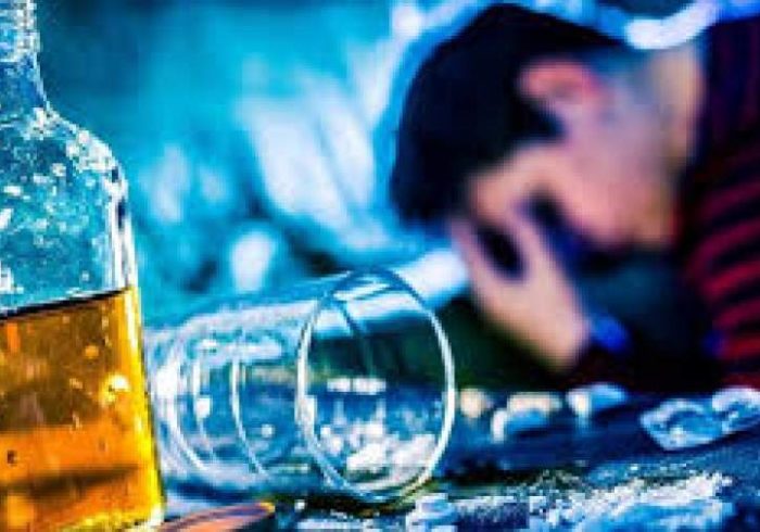 چگونه ترس و اضطراب می‌توانند زمینه‌ساز اعتیاد شوند؟