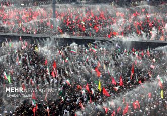 آمادهباش ناوگان درمانی در مراسم تشییع رهبر شهید آمادهباش ناوگان درمانی در مراسم تشییع رهبر شهید