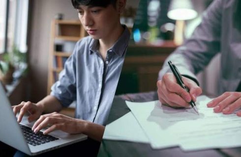 اهمیت نوشتن با دست برای یادگیری بهتر