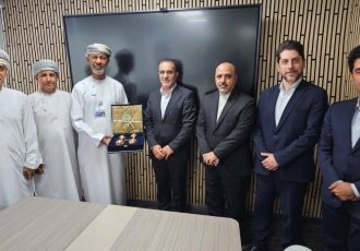 دیدار رئیس‌کل سازمان نظام پزشکی با رئیس انجمن پزشکی عمان، زمینه‌ساز گسترش همکاری‌های حرفه‌ای در جهان اسلام است.