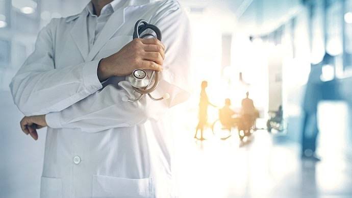 مقایسه UpToDate با DynaMed، Medscape و BMJ Best Practice؛ کدام بهتر است؟ اکانت پزشکی دستیار پزشکان