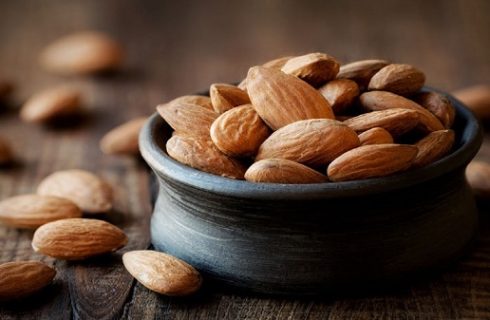 بادام؛ خوراکی محبوبی که ارزش تغذیه‌ای بالایی دارد