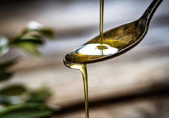 بهترین انواع روغنهای پخت و پز را بشناسید بهترین انواع روغنهای پخت و پز را بشناسید