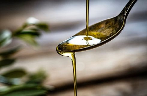 بهترین انواع روغنهای پخت و پز را بشناسید بهترین انواع روغنهای پخت و پز را بشناسید