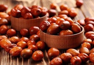 از قاعدگی و یائسگی تا استخوان‌ها: نگاهی به فواید بی‌شمار سنجد برای زنان