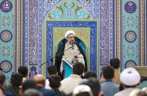 امام جمعه تبریز: بمب اتمی ایران جوانان، علم و فرهنگ این سرزمین است امام جمعه تبریز: بمب اتمی ایران جوانان، علم و فرهنگ این سرزمین است