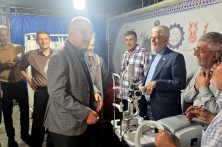 بازدید شهردار تهران و رئیس کمیسیون بهداشت مجلس از فعالیت پزشکان جهادی در میدان ونک