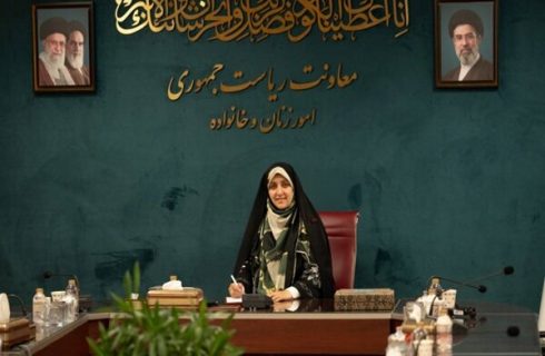 بهروز آذر: نباید زنان باحجاب و کم‌حجاب را مقابل یکدیگر قرار دهیم