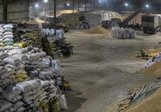 حبس و محرومیت از فعالیت برای تولیدکننده خوراک دام فاسد در جویبار حبس و محرومیت از فعالیت برای تولیدکننده خوراک دام فاسد در جویبار
