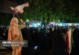 اقامه نماز استغاثه به ساحت مقدس امام زمان (عج)‌ در حسینیه شهدای اراک